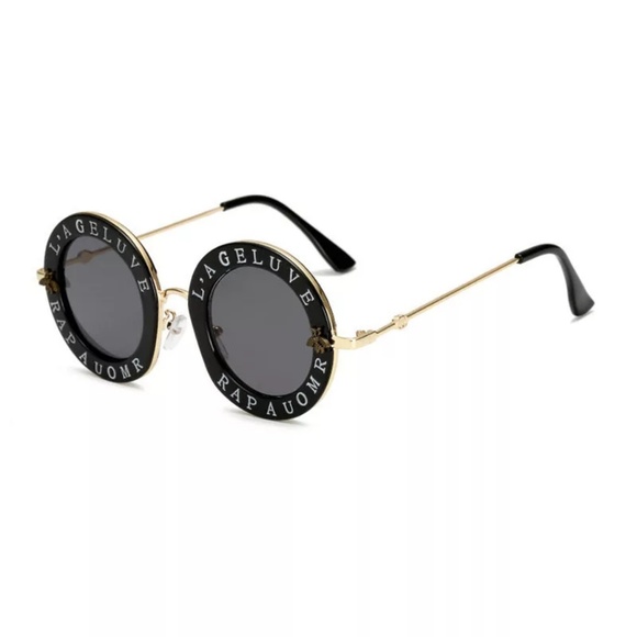 HOST PICK! 🎅 Retro look round bee sunglasses - Picture 3 of 7